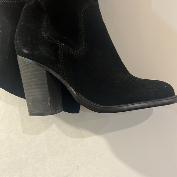 KDB Logan Over the Knee Boot size 6 - Picture 5 of 11